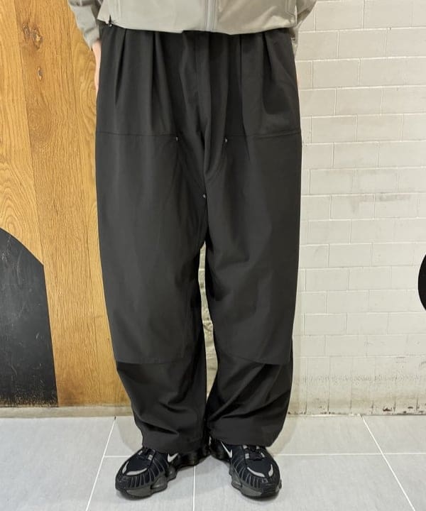 マツミヤさんの「BEAMS WOMEN｜ワイド ダブルニー イージーパンツ」を使ったコーディネート