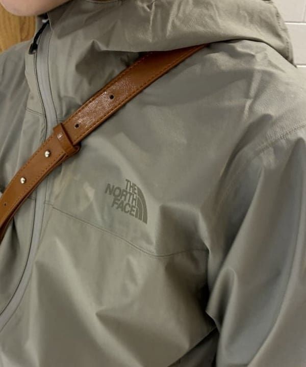 マツミヤさんの「BEAMS WOMEN｜ワイド ダブルニー イージーパンツ」を使ったコーディネート