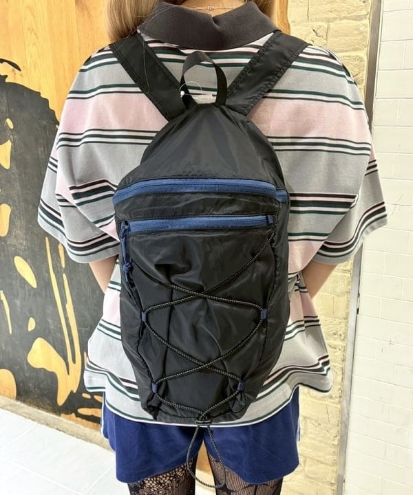 桃羽さんの「BEAMS WOMEN｜マルチ ボーダー ビッグ ポロ」を使ったコーディネート