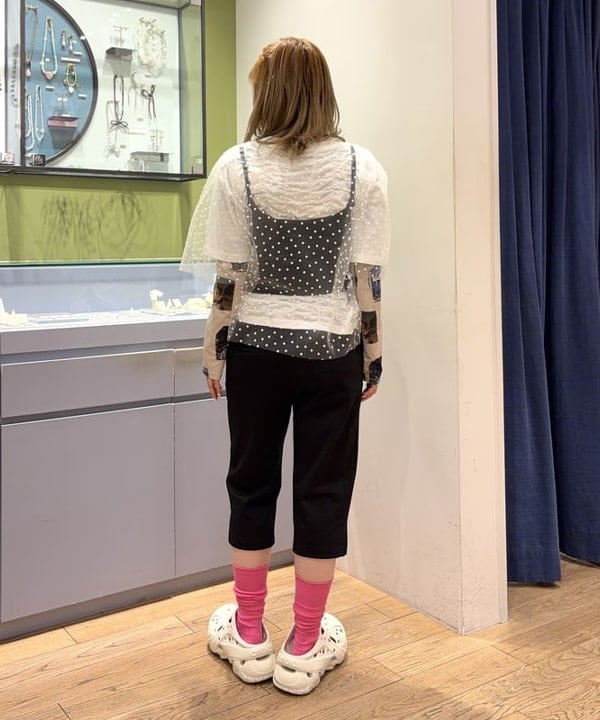 まゆちゃんさんの「BEAMS WOMEN｜crocs / ケージド クロッグ」を使ったコーディネート