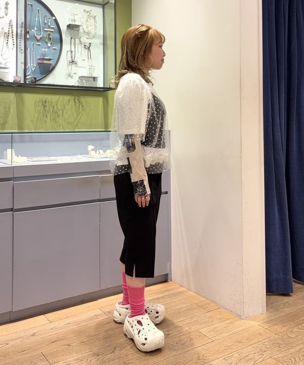 まゆちゃんさんの「BEAMS WOMEN｜crocs / ケージド クロッグ」を使ったコーディネート