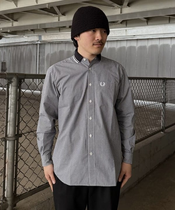 しゅうとさんの「BEAMS WOMEN｜【別注】FRED PERRY / リブカラー シャツ」を使ったコーディネート