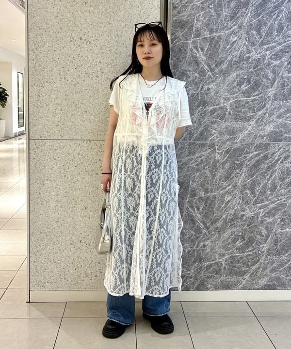 カタヤマ アヤさんの「BEAMS WOMEN｜ノーカラー ビッグ ジャケット」を使ったコーディネート