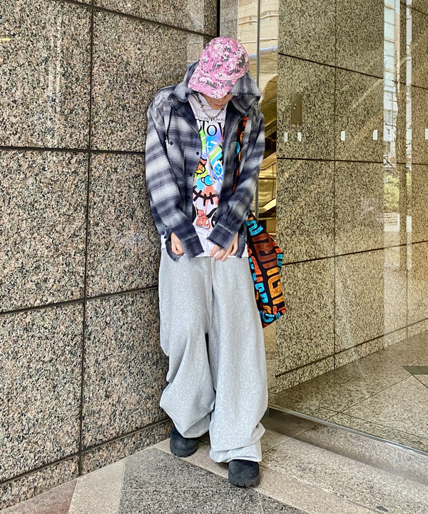 はるひむさんの「BEAMS WOMEN｜【別注】Champion / リバースウィーブ（R）ワイドパンツ」を使ったコーディネート