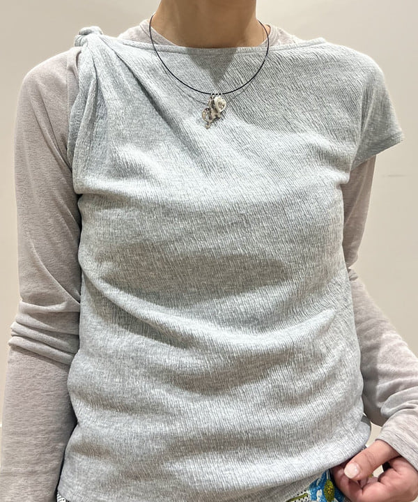 あさひさんの「BEAMS WOMEN｜アシンメトリー オフショルダー Tシャツ」を使ったコーディネート