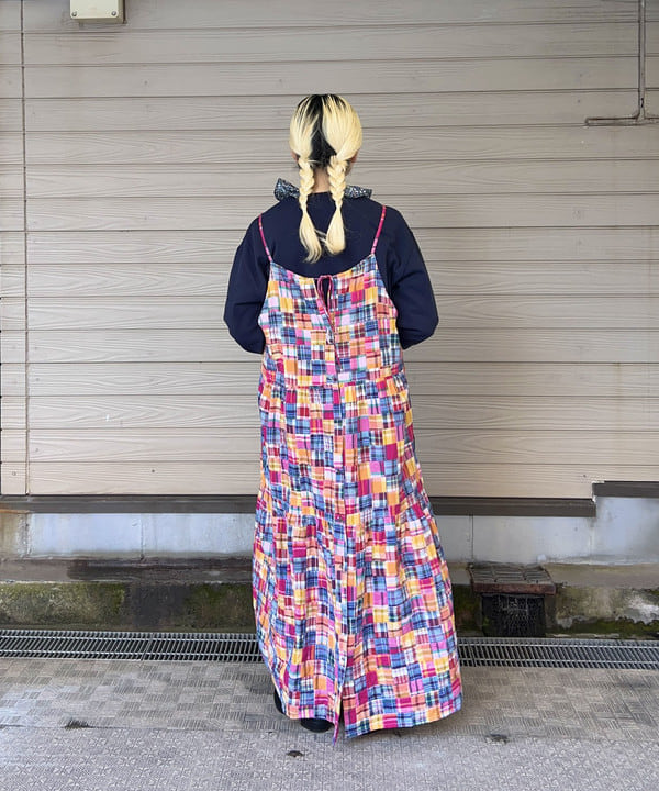 MATSUMOTO AMIさんの「BEAMS WOMEN｜リバティ フリル 5分袖 シャツ」を使ったコーディネート