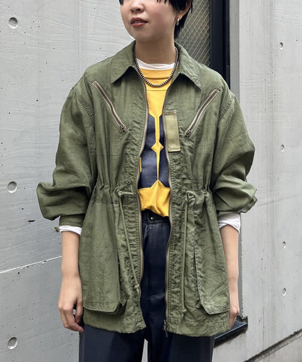 ミナミマリコさんの「BEAMS WOMEN｜ロゴ ビッグ ロングスリーブ」を使ったコーディネート