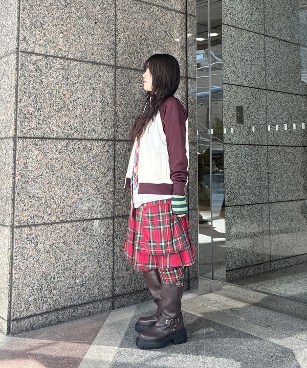 須賀さんの「BEAMS WOMEN｜FRED PERRY / カラーブロック トラック ジャケット」を使ったコーディネート