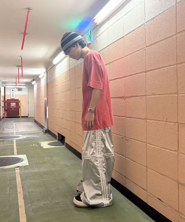 岡安 優馬さんの「BEAMS WOMEN｜マルチボーダー ワッチキャップ」を使ったコーディネート