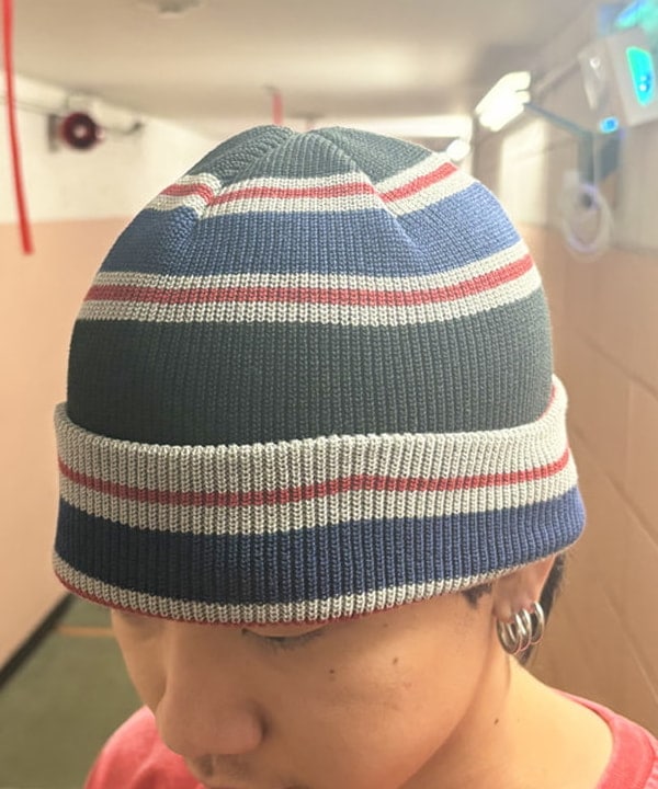 岡安 優馬さんの「BEAMS WOMEN｜マルチボーダー ワッチキャップ」を使ったコーディネート