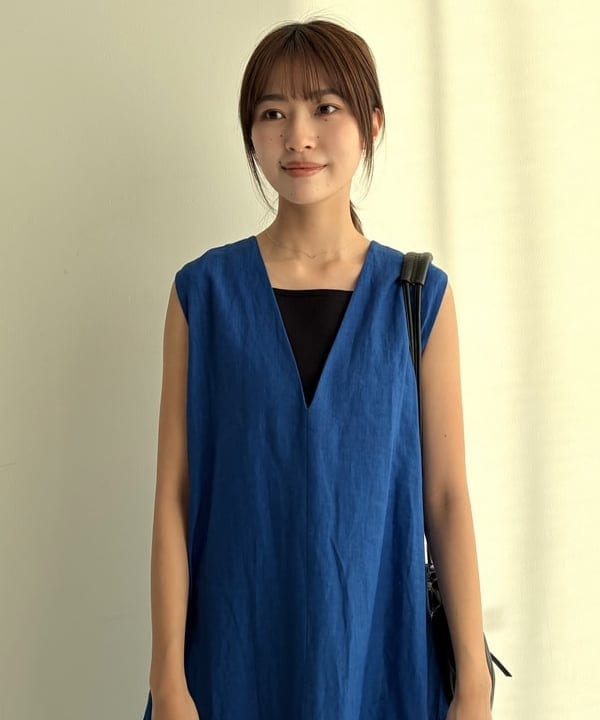 茂野 真楓さんの「BEAMS WOMEN｜シンプル リネン 2WAY ドレス .M」を使ったコーディネート