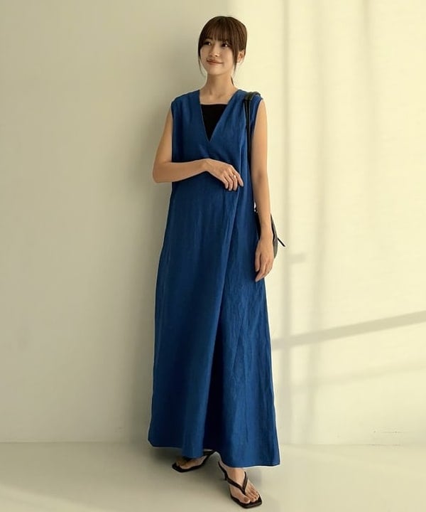 茂野 真楓さんの「BEAMS WOMEN｜シンプル リネン 2WAY ドレス .M」を使ったコーディネート