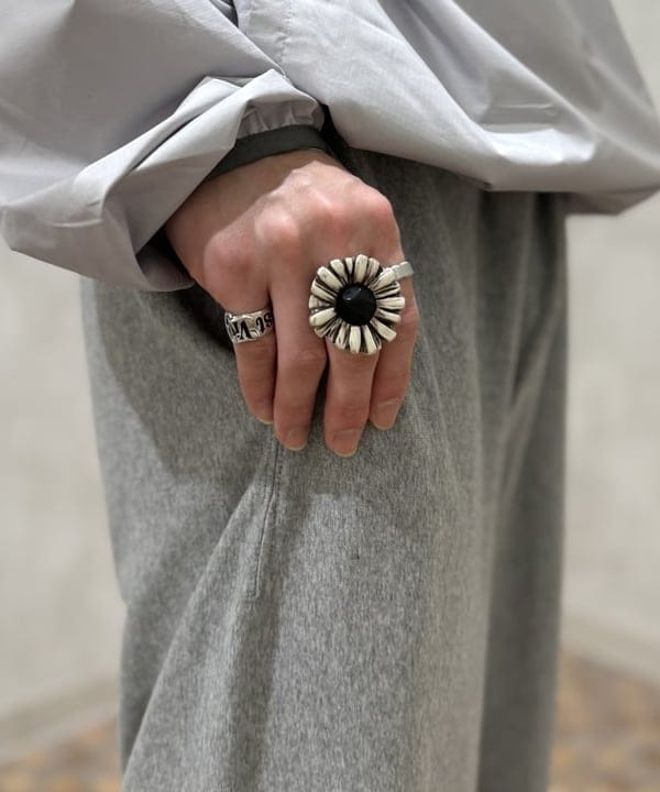 配島 孝明さんの「BEAMS WOMEN｜【別注】Champion / リバースウィーブ（R）ワイドパンツ」を使ったコーディネート