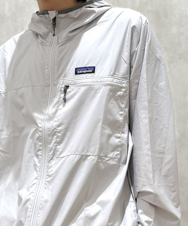 配島 孝明さんの「BEAMS WOMEN｜【別注】Champion / リバースウィーブ（R）ワイドパンツ」を使ったコーディネート