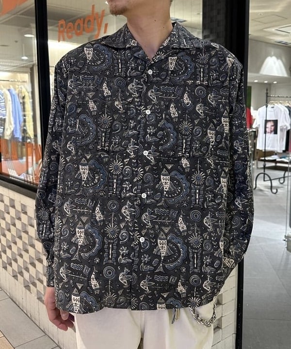 三宅 雄平さんの「BEAMS WOMEN｜Open Collar Block Print」を使ったコーディネート