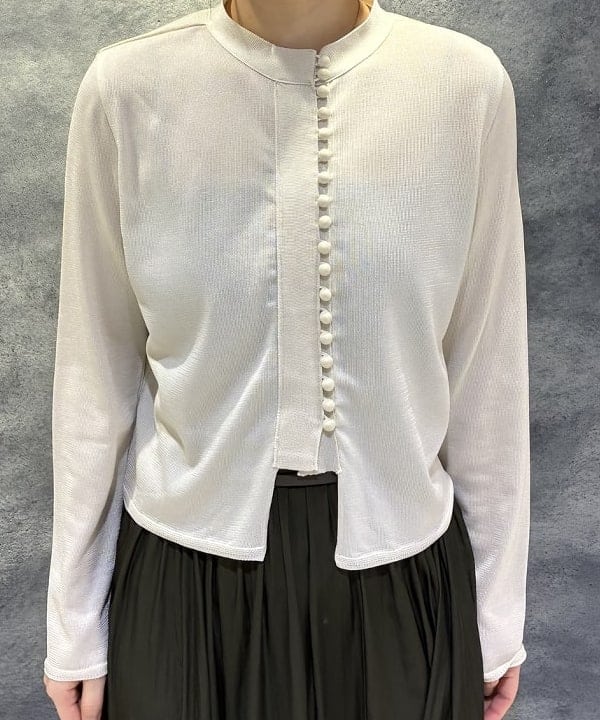 菜月さんの「BEAMS WOMEN｜TAN / クルミボタン カーディガン」を使ったコーディネート