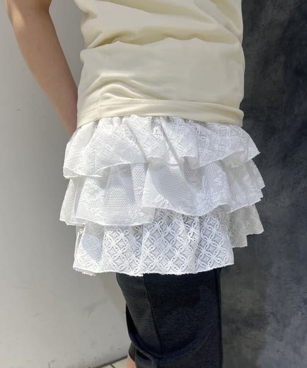 星野 真依さんの「BEAMS WOMEN｜【別注】FRED PERRY / Twin Tipped ポロシャツ G3600」を使ったコーディネート