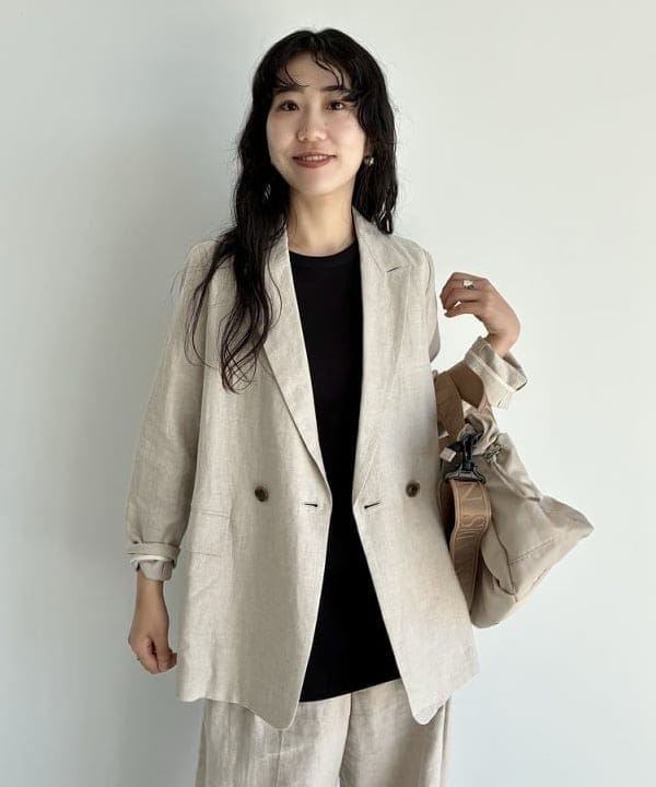 中丸　栞さんの「BEAMS WOMEN｜NOMADIS / BASQUE M ショルダーバッグ」を使ったコーディネート