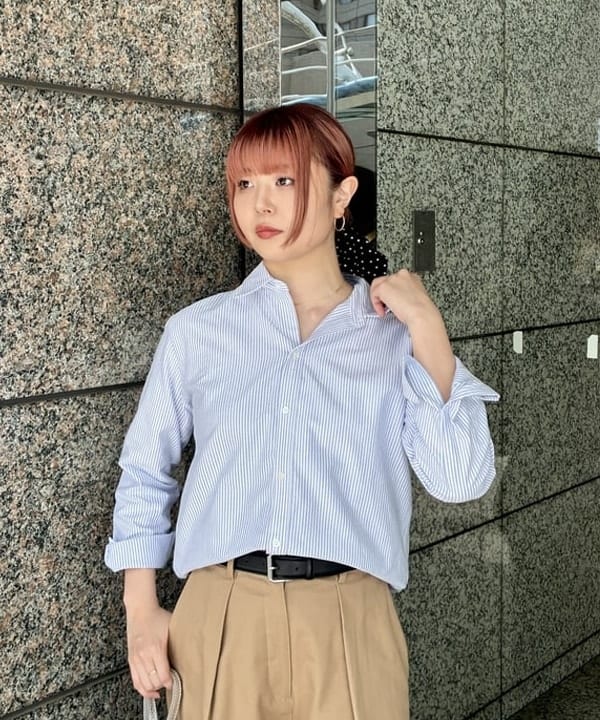 篠崎 香月さんの「BEAMS WOMEN｜AK+1 / コットン オックス シャツ」を使ったコーディネート