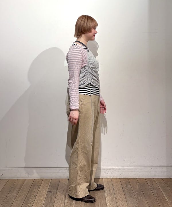 スミレさんの「BEAMS WOMEN｜ワッシャー ラグラン アレンジ ロングスリーブ」を使ったコーディネート