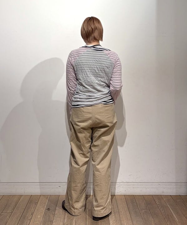 スミレさんの「BEAMS WOMEN｜ワッシャー ラグラン アレンジ ロングスリーブ」を使ったコーディネート