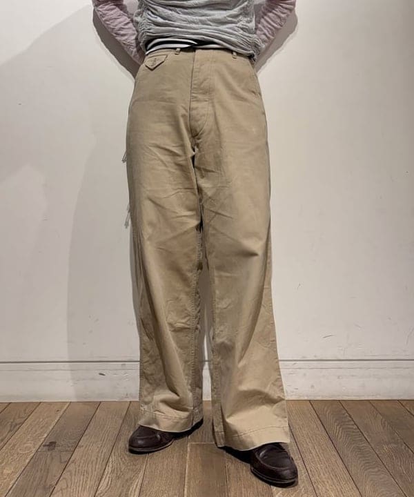 スミレさんの「BEAMS WOMEN｜ワッシャー ラグラン アレンジ ロングスリーブ」を使ったコーディネート