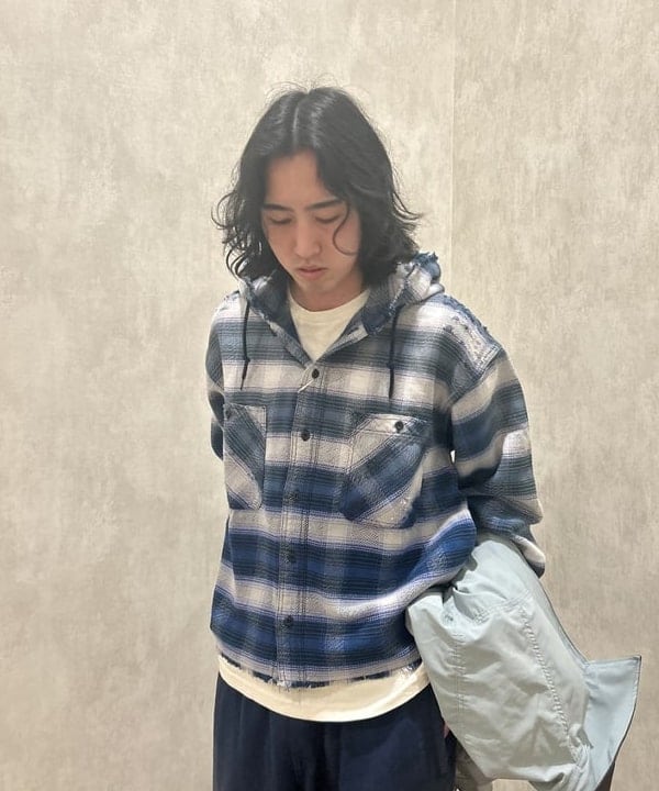 深澤 琥太郎さんの「BEAMS WOMEN｜シンセティックレザーカラー ジャケット」を使ったコーディネート