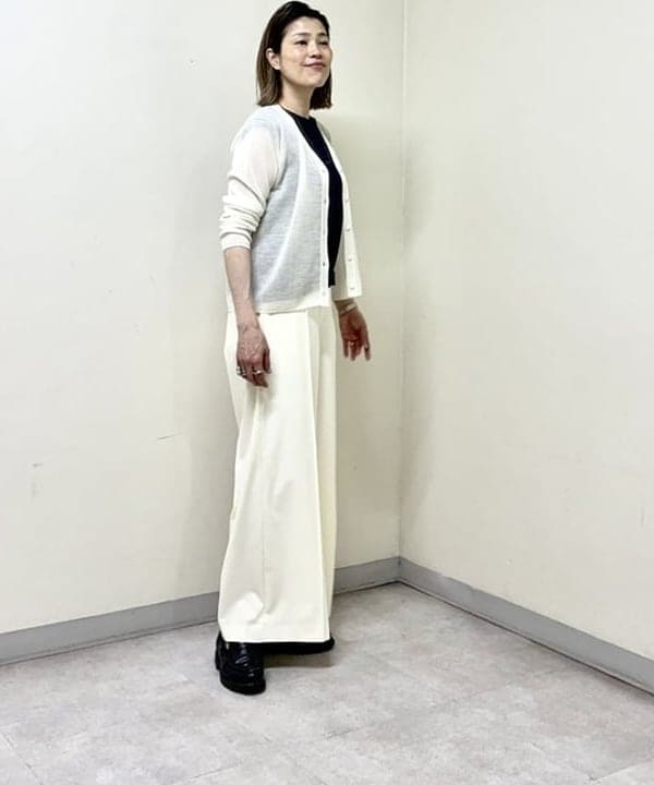 岩沢 珠代さんの「BEAMS WOMEN｜トリコット イージーパンツ」を使ったコーディネート