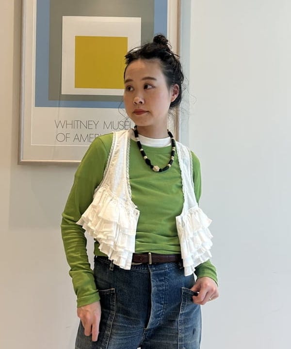 清水 彩乃さんの「BEAMS WOMEN｜【別注】BUZZ RICKSON'S / USN デニム トラウザーズ」を使ったコーディネート