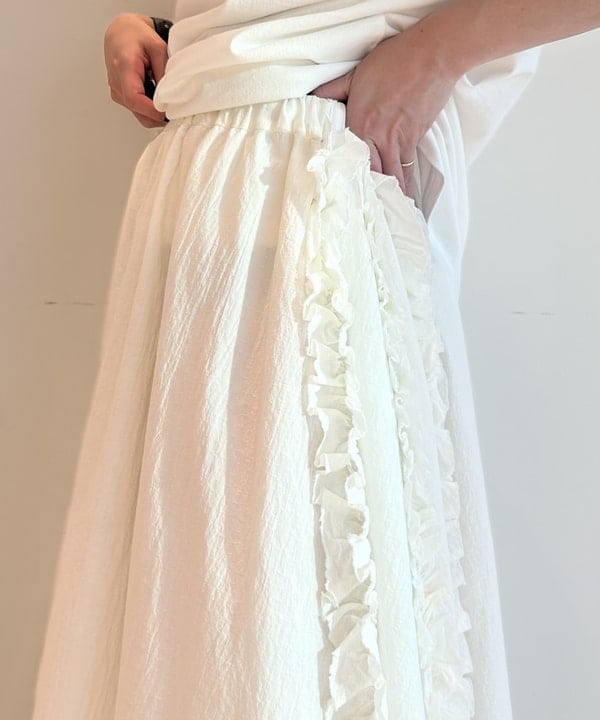 清水 彩乃さんの「BEAMS WOMEN｜【別注】テーラー東洋 / 50th 50％ スカジャン」を使ったコーディネート