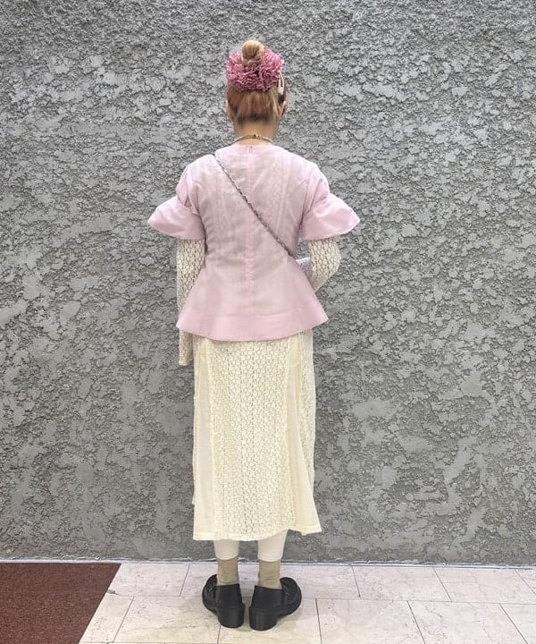 マツモト アカネさんの「BEAMS WOMEN｜【別注】Chika Kisada / ショートスリーブ ブラウス」を使ったコーディネート