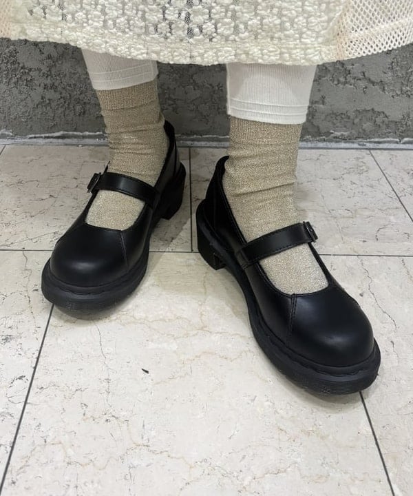 マツモト アカネさんの「BEAMS WOMEN｜【別注】Chika Kisada / ショートスリーブ ブラウス」を使ったコーディネート