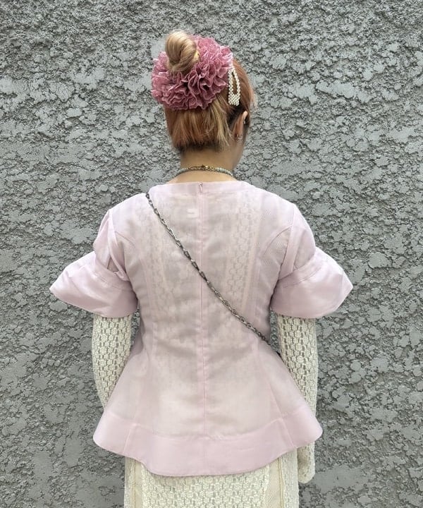 マツモト アカネさんの「BEAMS WOMEN｜【別注】Chika Kisada / ショートスリーブ ブラウス」を使ったコーディネート