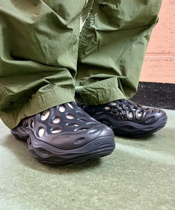 川端 大翔さんの「BEAMS WOMEN｜BEAMS / ビッグ 6ポケット カーゴパンツ」を使ったコーディネート