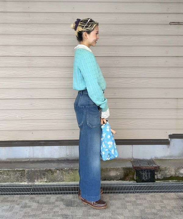 MATSUMOTO AMIさんの「BEAMS WOMEN｜ヴィンテージ レース ブラウス」を使ったコーディネート