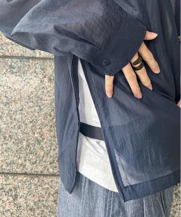 深澤 琥太郎さんの「BEAMS WOMEN｜ショートレングス シアー コーチシャツ【ワイドショートフィット】」を使ったコーディネート