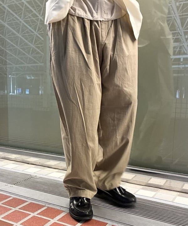 久保田 耀さんの「BEAMS｜【別注】FRED PERRY / Broad Short Sleeve Shirts｜半袖｜ブロード生地 上品｜別注 」を使ったコーディネート