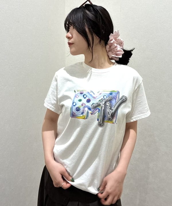 須賀さんの「BEAMS WOMEN｜▲THE NORTH FACE / GAR WIND JACKET」を使ったコーディネート