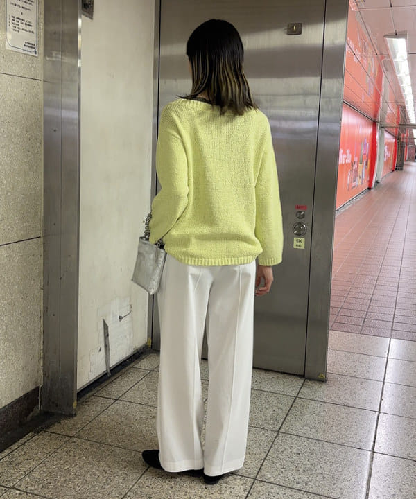 中平 あみさんの「BEAMS WOMEN｜コットン ローゲージ ロングスリーブ プルオーバー」を使ったコーディネート