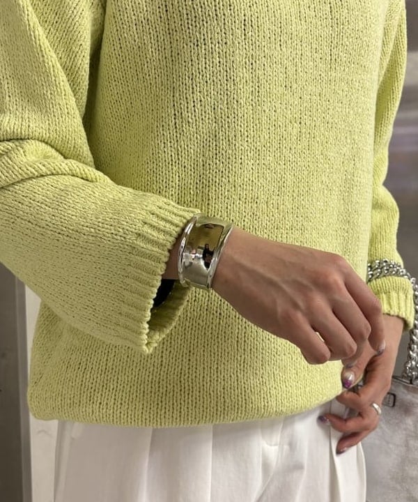 中平 あみさんの「BEAMS WOMEN｜コットン ローゲージ ロングスリーブ プルオーバー」を使ったコーディネート