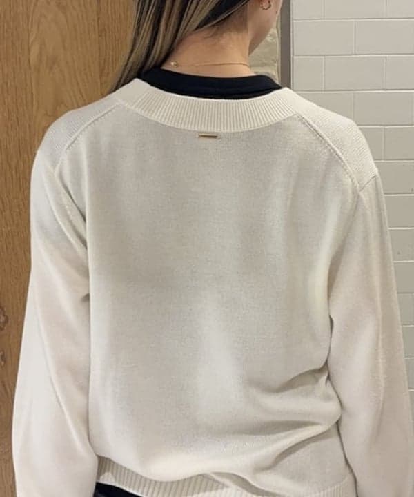 中平 あみさんの「BEAMS WOMEN｜コットンシルク Vネック プルオーバー」を使ったコーディネート