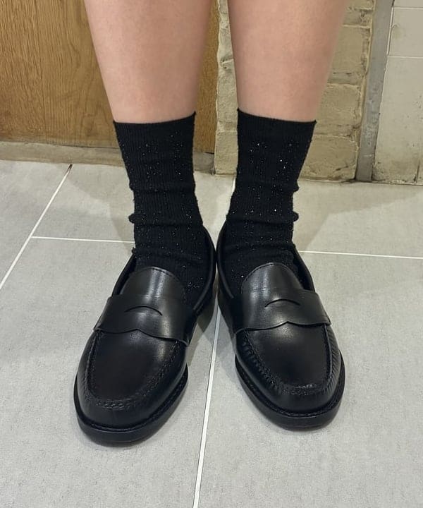 中平 あみさんの「BEAMS WOMEN｜コットンシルク Vネック プルオーバー」を使ったコーディネート