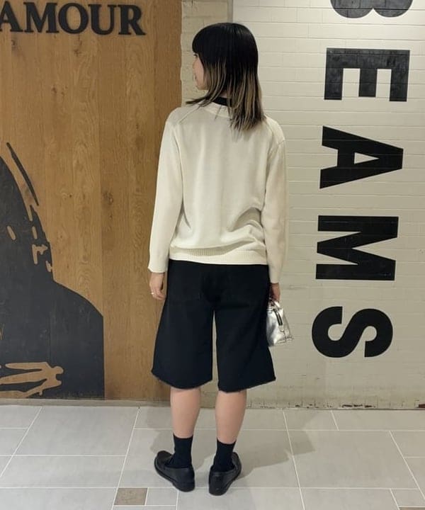 中平 あみさんの「BEAMS WOMEN｜コットンシルク Vネック プルオーバー」を使ったコーディネート