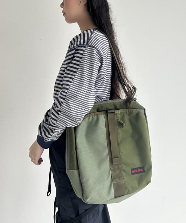 清水 彩乃さんの「BEAMS WOMEN｜【別注】Jeyoka / ナイロン ベルト」を使ったコーディネート