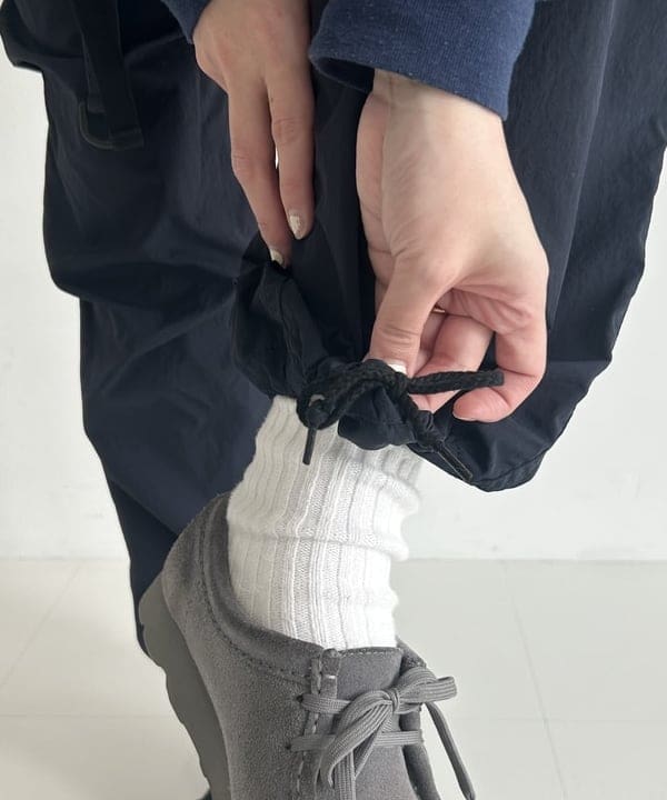 清水 彩乃さんの「BEAMS WOMEN｜【別注】Jeyoka / ナイロン ベルト」を使ったコーディネート