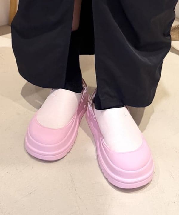 松本 佳菜子さんの「BEAMS WOMEN｜【別注】PICCADILLY / リブ Tシャツ」を使ったコーディネート