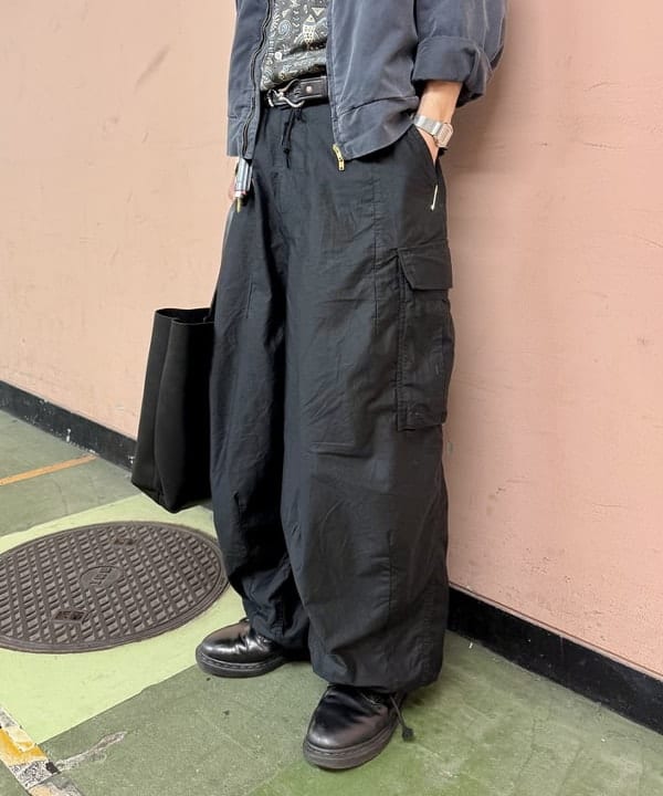 山本 泰紀さんの「BEAMS WOMEN｜Open Collar Block Print」を使ったコーディネート