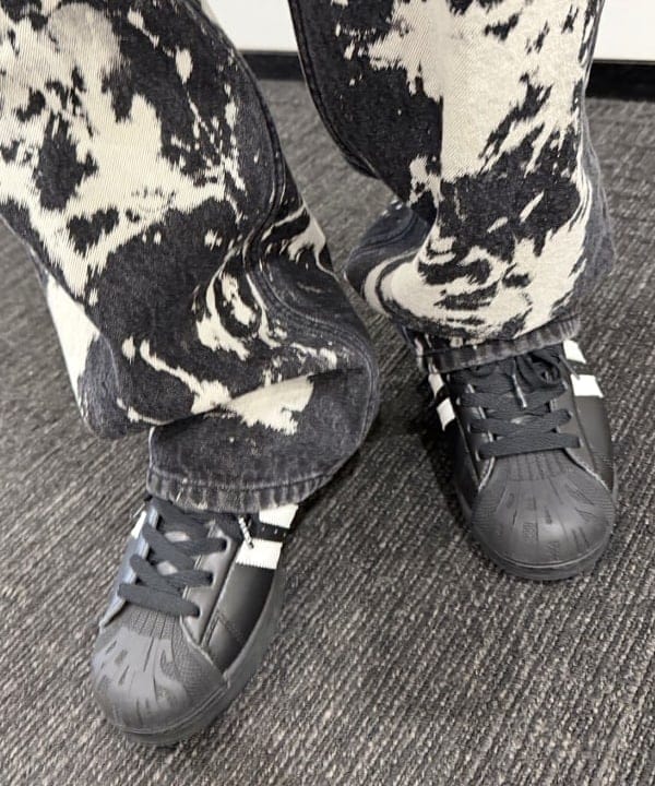 BAKU(東江 漠)さんの「BEAMS WOMEN｜ヘビーオックスフォード ボタンダウンシャツ」を使ったコーディネート