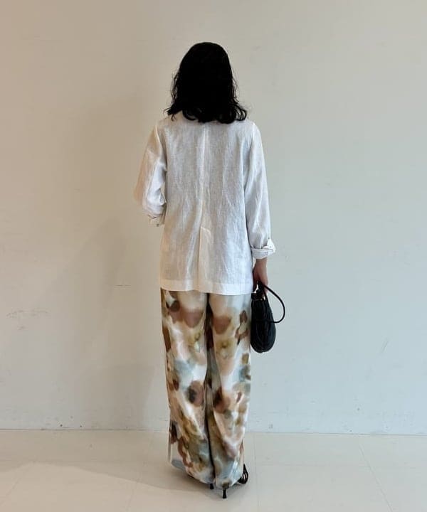 松元 晴佳さんの「BEAMS WOMEN｜【別注】NEBULONI E. / カットワーク サンダル」を使ったコーディネート