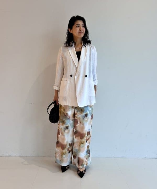 松元 晴佳さんの「BEAMS WOMEN｜【別注】NEBULONI E. / カットワーク サンダル」を使ったコーディネート